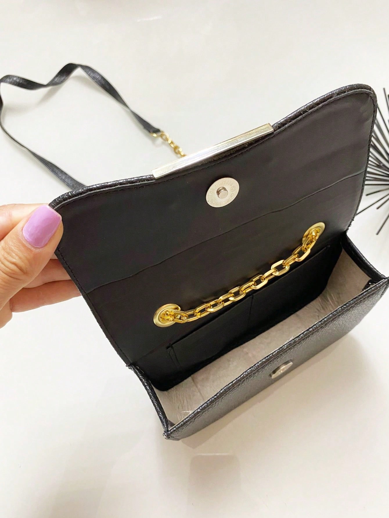 Vendedor IndicadoFesta Junina Bolsa feminina quadrada pequena transversal tiracolo alça corrente Envio Imediato