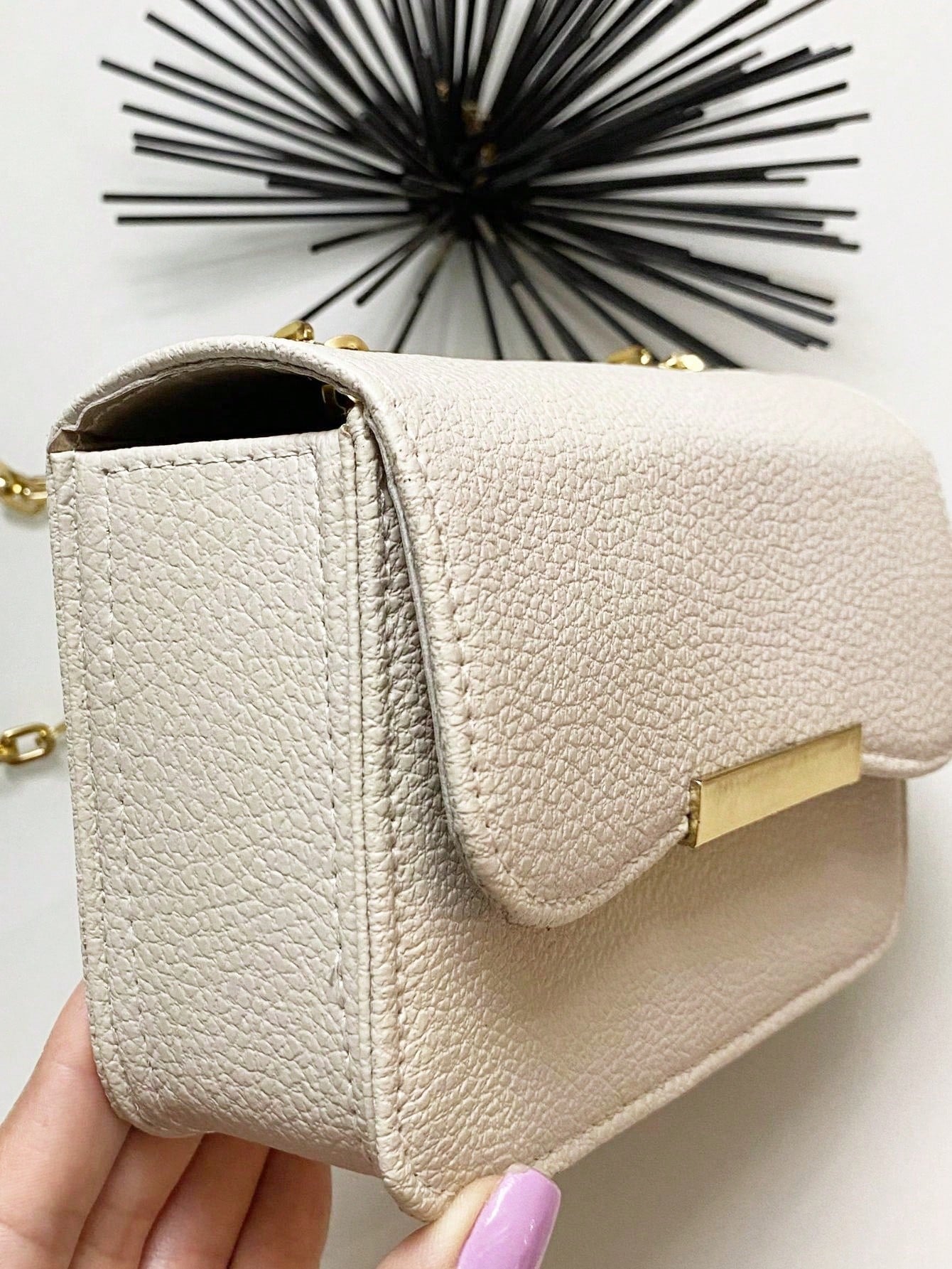 Vendedor IndicadoFesta Junina Bolsa feminina quadrada pequena transversal tiracolo alça corrente Envio Imediato