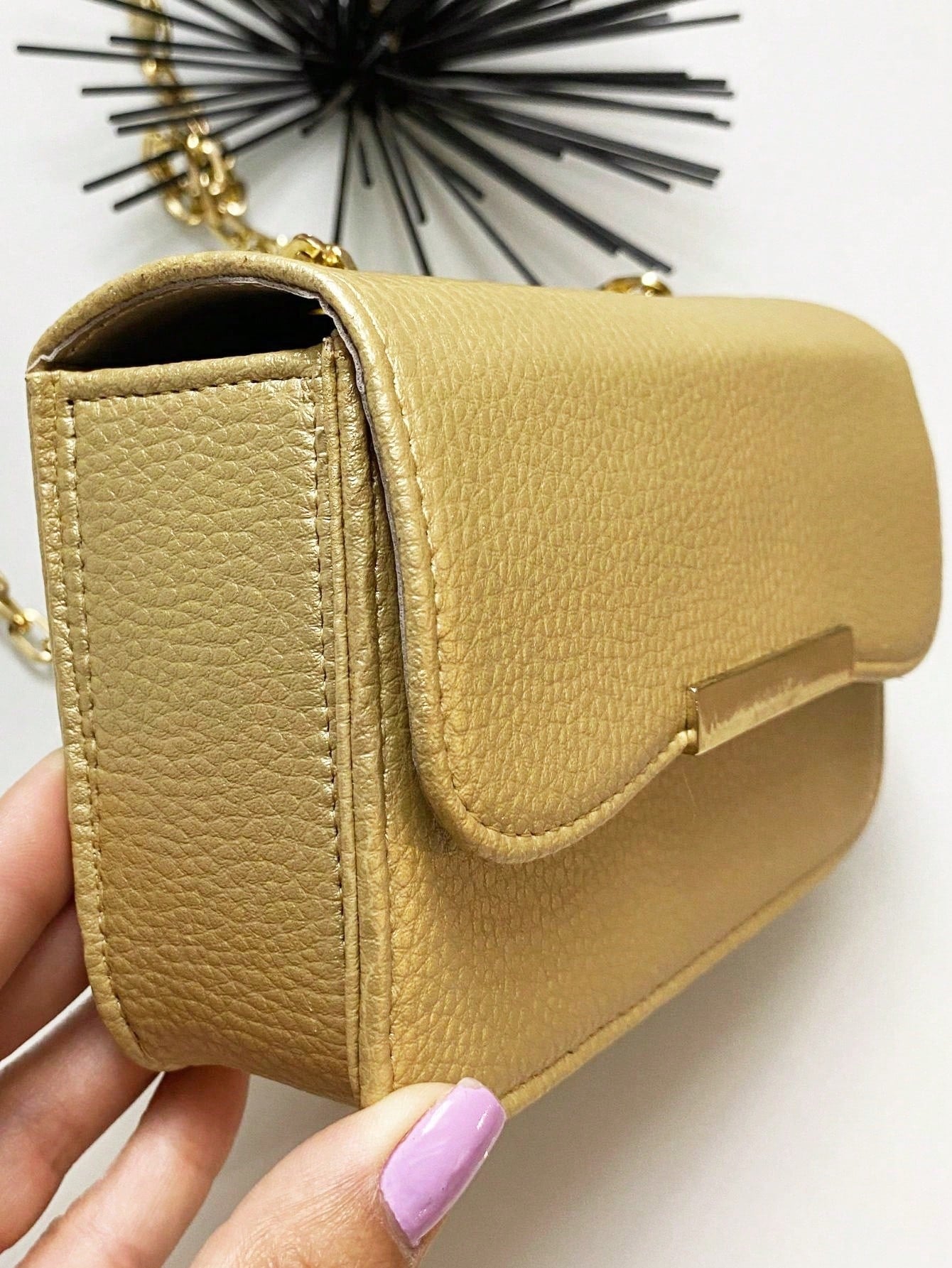 Vendedor IndicadoFesta Junina Bolsa feminina quadrada pequena transversal tiracolo alça corrente Envio Imediato