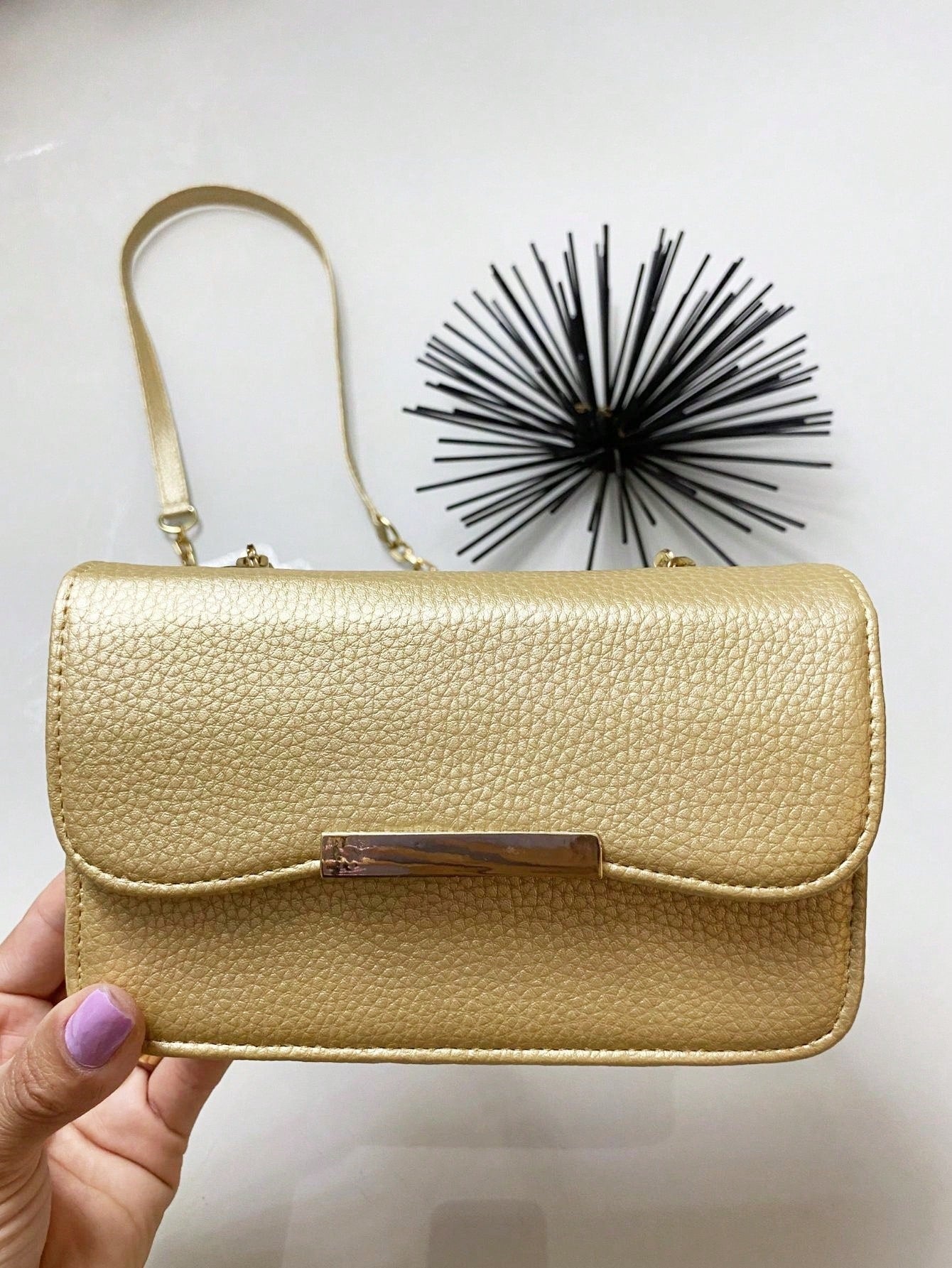 Vendedor IndicadoFesta Junina Bolsa feminina quadrada pequena transversal tiracolo alça corrente Envio Imediato