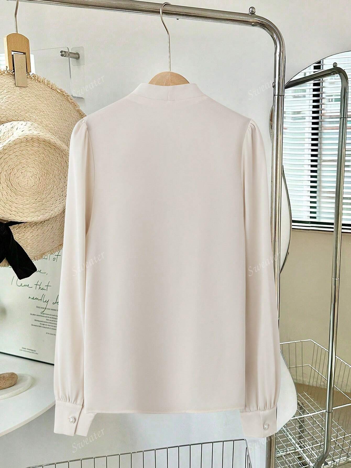 Blusa Feminina de Manga Longa com Decote em V, Elegante, Digna, Gentil, Versátil para Ir ao Trabalho, Casual Business, Temporada de Formatura, Dia da Independência, Amarelo Claro
