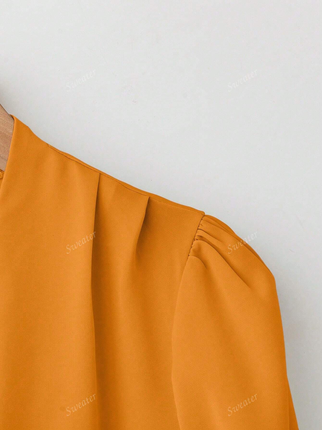 Blusa Feminina de Manga Longa com Decote em V, Elegante, Digna, Gentil, Versátil para Ir ao Trabalho, Casual Business, Temporada de Formatura, Dia da Independência, Amarelo Claro