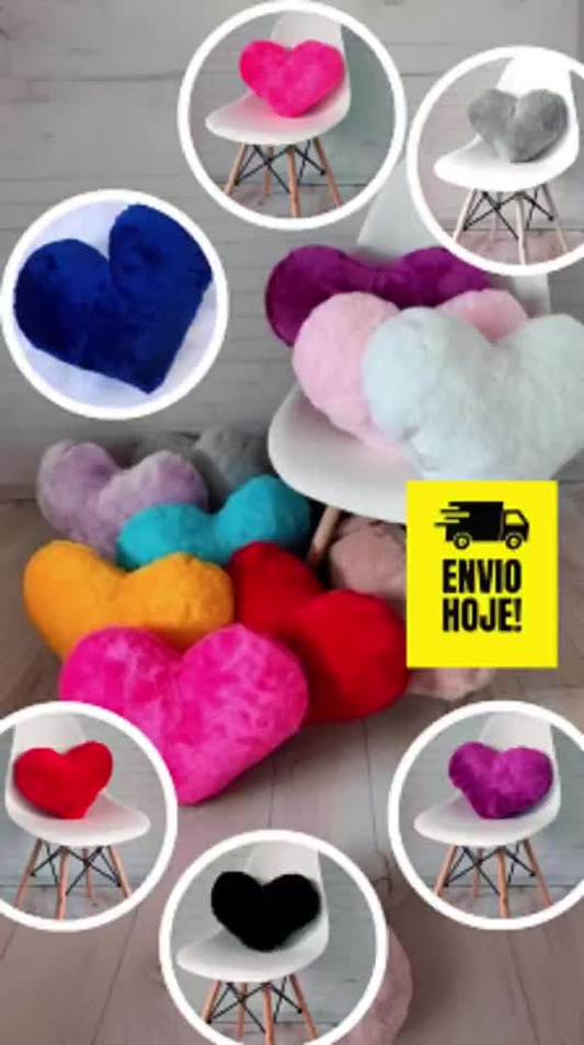 Almofada Em Pelucia De Coração